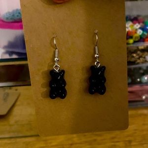 Black gummy bear ear ring🖤